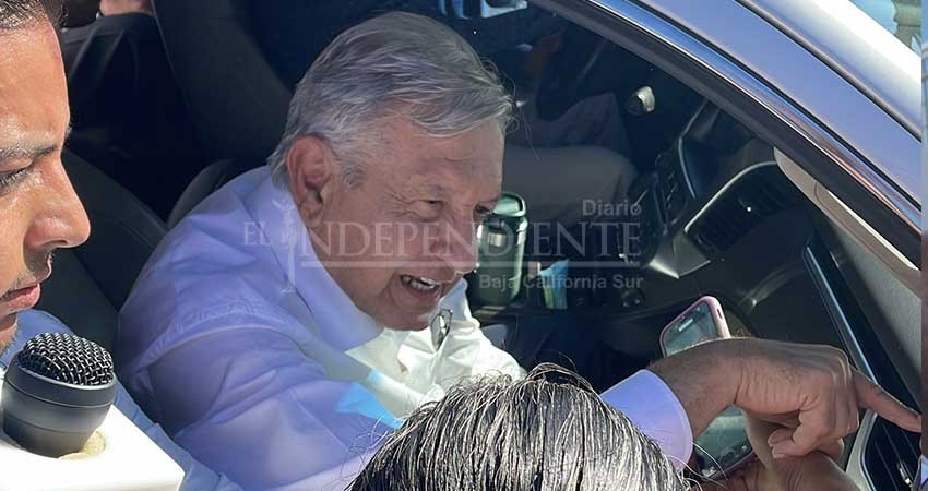 Se compromete AMLO con el magisterio de BCS