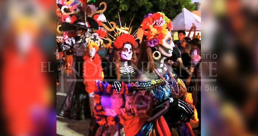 Con eventos culturales celebran el Día de Muertos en La Paz
