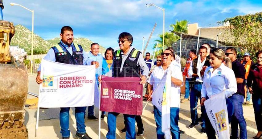 Con inicio de obra de reencarpetado, el Gobierno con sentido humano llega a Puerto Nuevo con atención directa a la ciudadanía