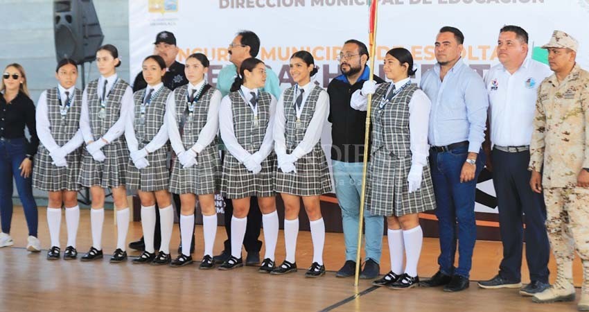 CECYT 04 turno matutino ganador del “Concurso Municipal de Escoltas Nivel Bachillerato” en San José del Cabo CECYT 04 turno matutino ganador del “Concurso Municipal de Escoltas Nivel Bachillerato” en San José del Cabo