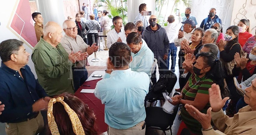 Continúa Castro Cosío atendiendo a la población mediante las Audiencias Públicas Continúa Castro Cosío atendiendo a la población mediante las Audiencias Públicas