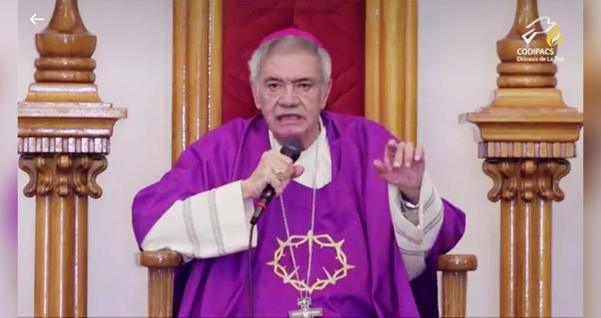Presenta renuncia al Vaticano el obispo de La Paz Presenta renuncia al Vaticano el obispo de La Paz