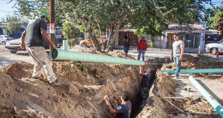 240 fugas fueron atendidas del 21 al 27 de noviembre, por parte del OOMSAPAS La Paz