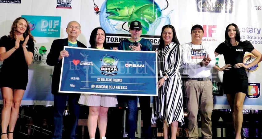 Recibe DIF La Paz donación de 20 sillas de ruedas