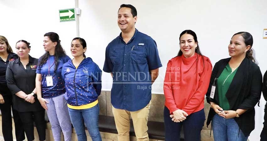 Presentan al Presidente Honorario del Sistema Municipal DIF La Paz Presentan al Presidente Honorario del Sistema Municipal DIF La Paz