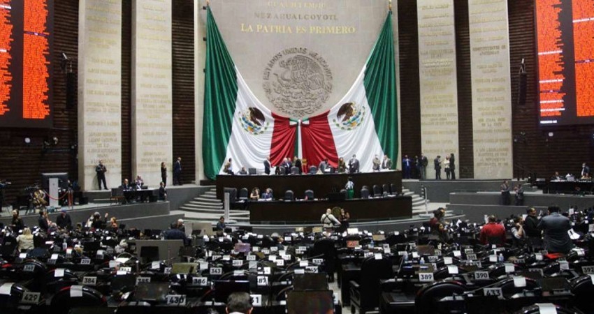 Avanza en Diputados vacaciones dignas con 12 días continuos; pasa al Senado