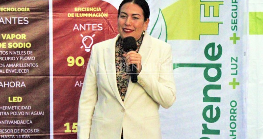 Espera Alcaldesa de La Paz se refleje en recibo de CFE la instalación de alumbrado LED