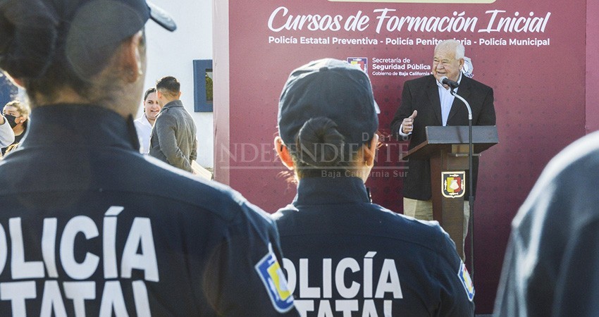 Se gradúan 151 cadetes de seguridad en BCS Se gradúan 151 cadetes de seguridad en BCS