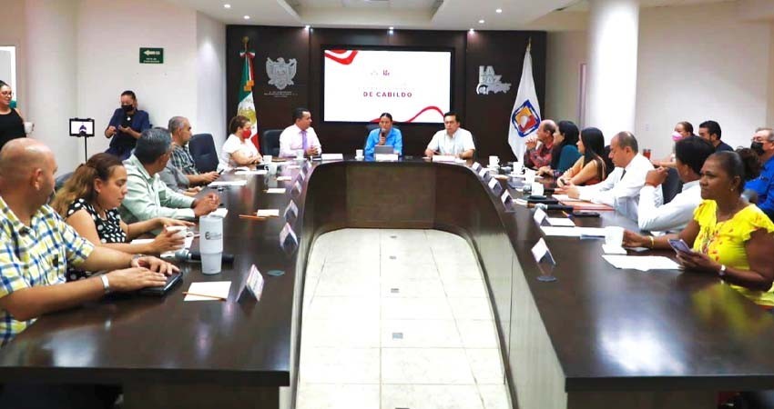 Regidores de La Paz buscan aumento salarial de un 35% para el 2023 Regidores de La Paz buscan aumento salarial de un 35% para el 2023