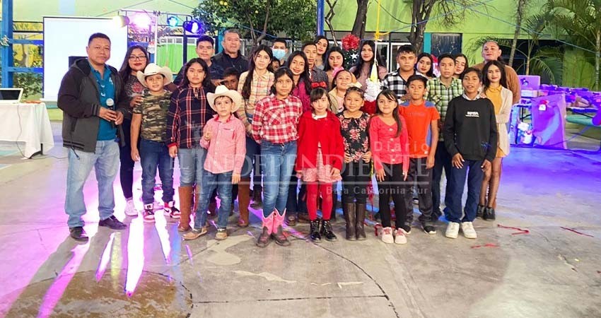 Ofrece SEP festejo a más de 400 estudiantes de albergues escolares