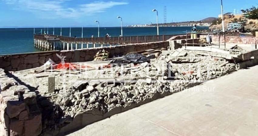 Derriban construcción de playa El Coromuel; no tenia permiso Derriban construcción de playa El Coromuel; no tenia permiso