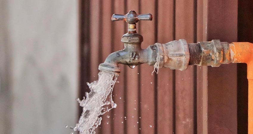 108 colonias fueron suministradas con agua potable por parte del OOMSAPAS La Paz el 05 de enero