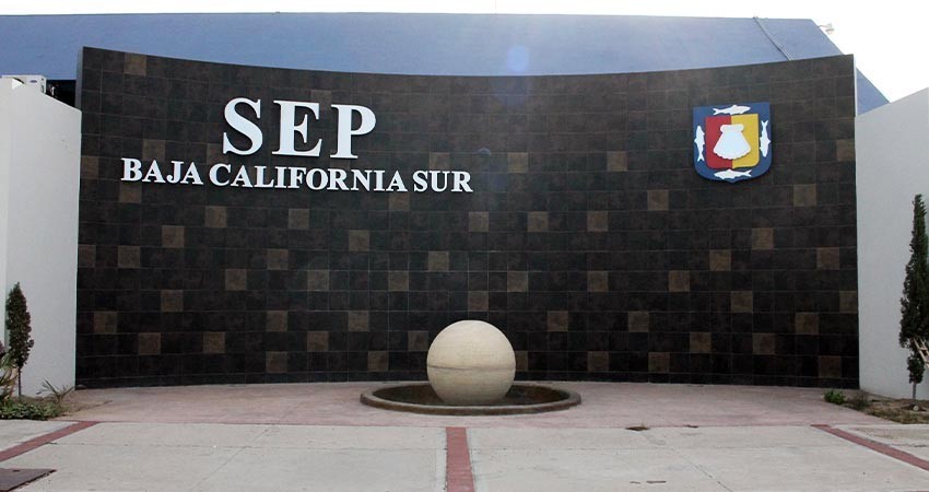 Concreta SEP homologación salarial a docentes compensados de BCS