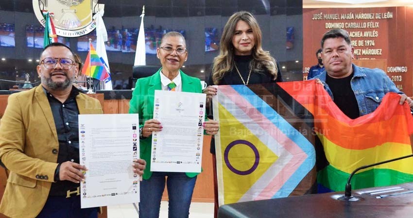 Recibe Congreso de BCS manifiesto de la comunidad LGBTTTQ+ Recibe Congreso de BCS manifiesto de la comunidad LGBTTTQ+