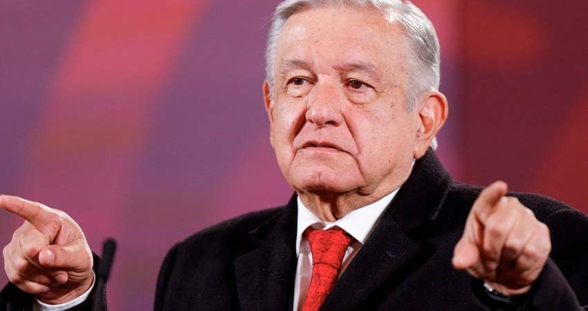 “Sí aerolíneas mexicanas no bajan costos, abriremos espacio a las extranjeras”: AMLO
