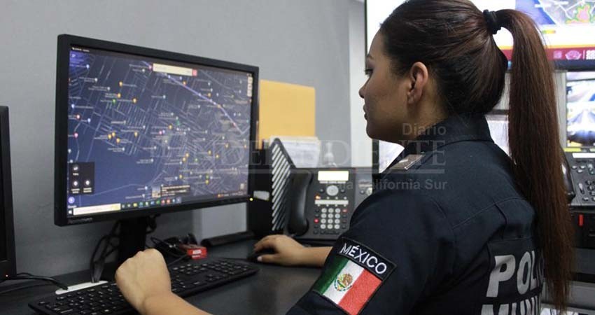 Promueve Leggs Castro el uso adecuado de la línea de emergencias 911