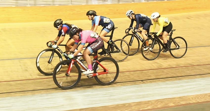 Se impone el ciclismo de BCS en el campeonato nacional de pista