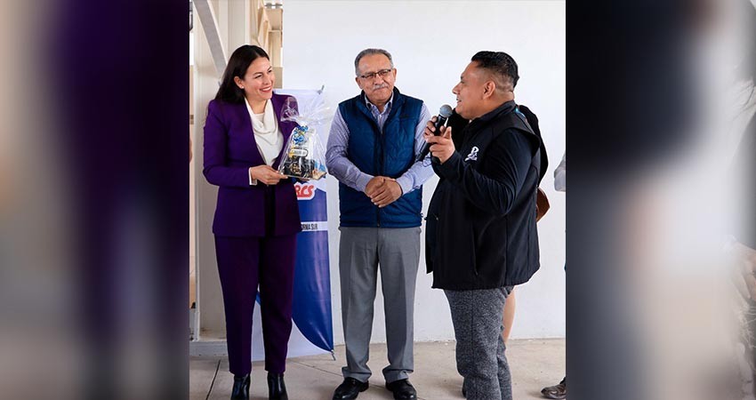 UABCS entrega al Ayuntamiento de La Paz prototipo para medición automática del consumo de agua