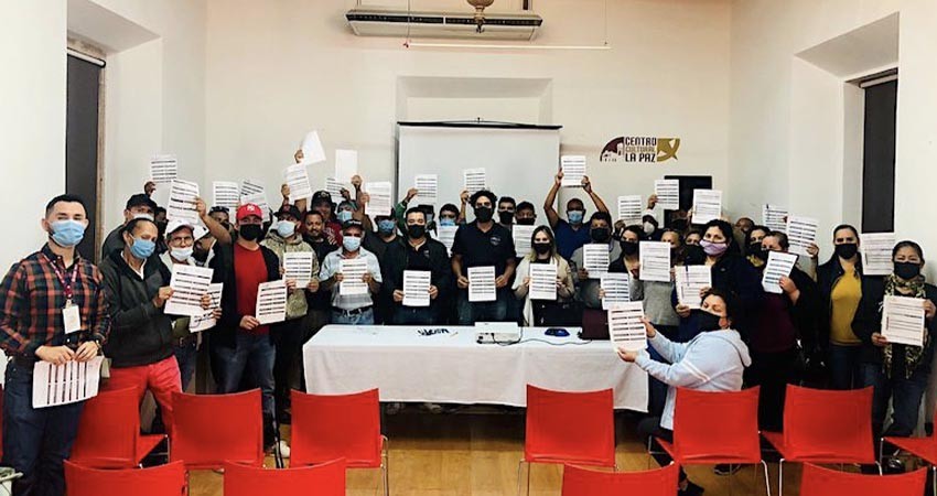 COEPRIS brindó capacitación a vendedores de alimentos que laboran en el Carnaval La Paz