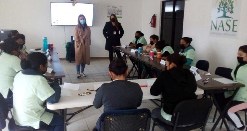 Capacita SEP a madres cuidadoras de niños en rancho agrícola de Melitón Albáñez