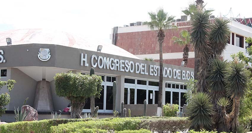 Piden al Congreso del Estado homologación de la Ley de Amnistía Piden al Congreso del Estado homologación de la Ley de Amnistía