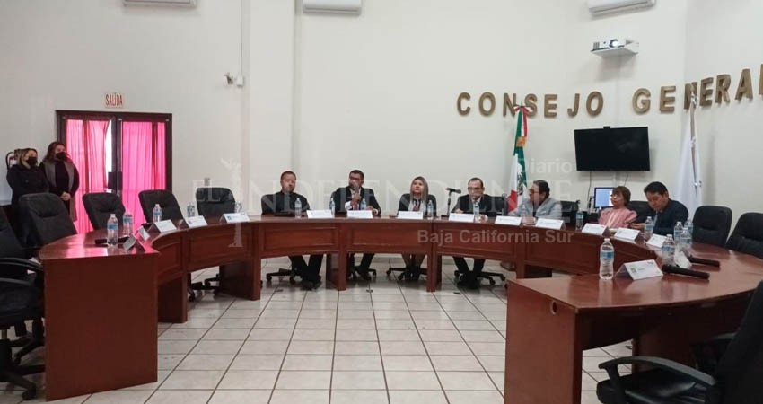 Establece IEE topes de financiamiento privado a partidos procesos Establece IEE topes de financiamiento privado a partidos procesos