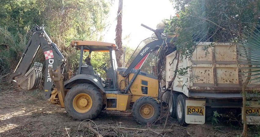 Continúa Servicios Públicos Los Cabos con la rehabilitación de caminos a rancherías y comunidades de SJC