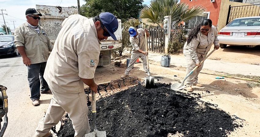 Más de 850 baches fueron rehabilitados por personal del OOMSAPAS Los Cabos