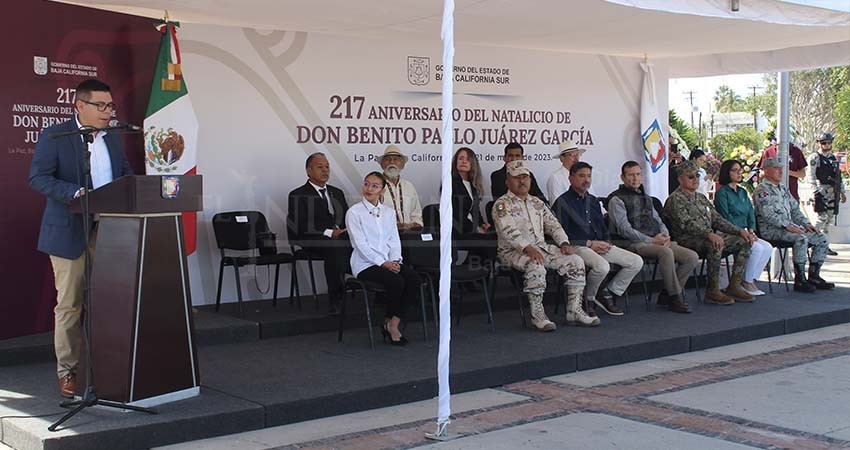 Conmemoran en BCS, 217 aniversario del natalicio de Benito Juárez García