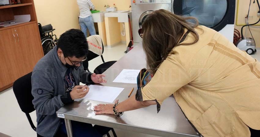 1,093 alumnos con autismo atienden CAM en BCS