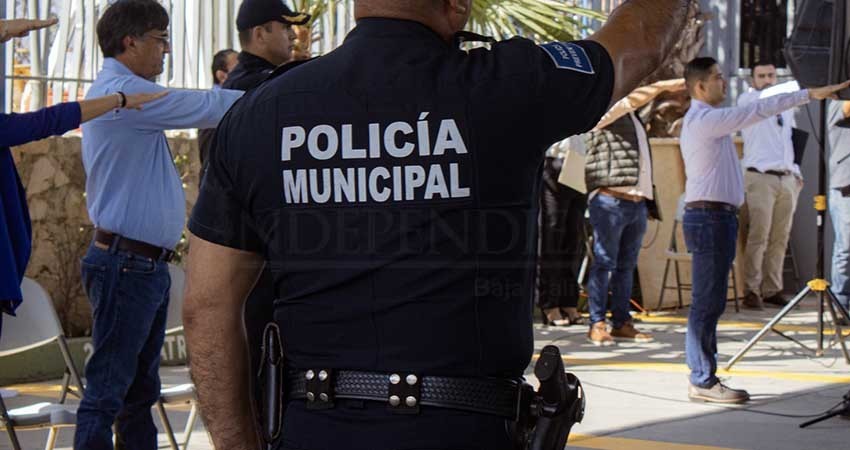 "Que se dignifique trabajo policial", pide Unión de Policías de Los Cabos "Que se dignifique trabajo policial", pide Unión de Policías de Los Cabos