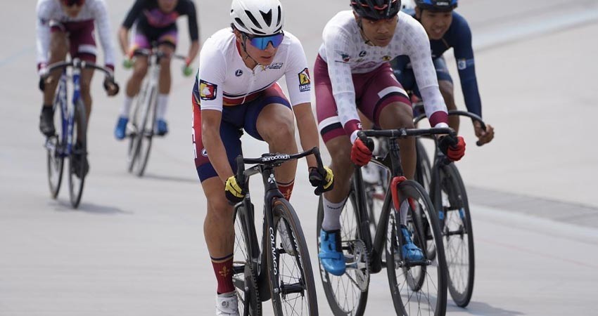 Ciclistas de BCS continúan clasificando en los nacionales CONADE