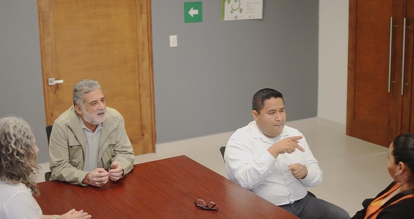 Busca ISIPD bienestar para personas con sordera en BCS