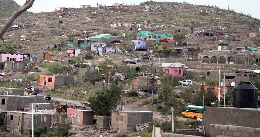 Gobierno federal brindará apoyo para vivienda a familias de colonias marginadas en La Paz Gobierno federal brindará apoyo para vivienda a familias de colonias marginadas en La Paz