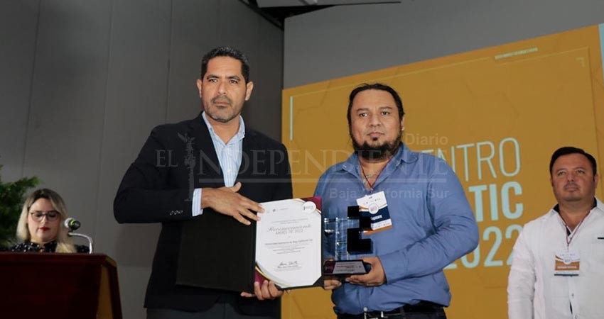 Expone UABCS su proyecto galardonado con el Premio ANUIES TIC 2022 durante seminario web nacional