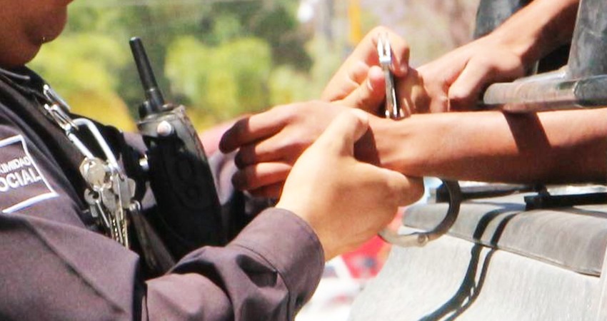 Obtiene PGJE una vinculación a proceso contra Erasmo “N” por robo con violencia