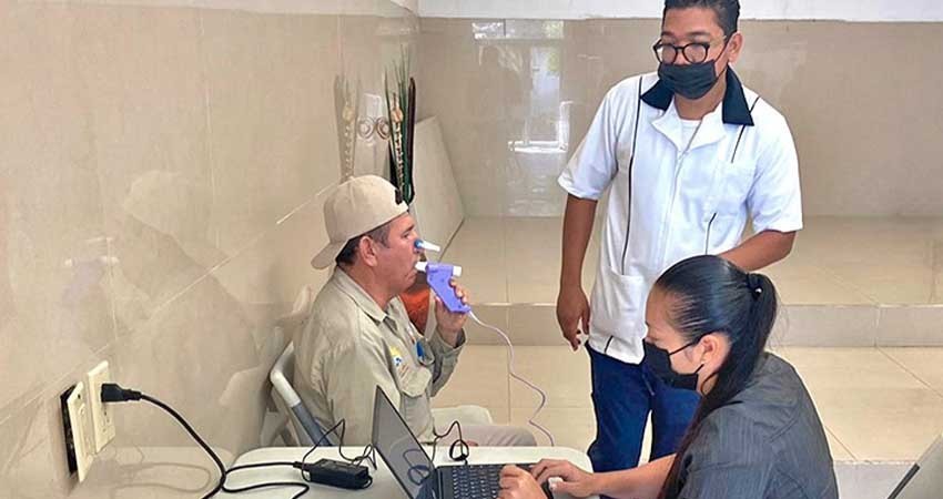 Realiza salud estatal evaluaciones pulmonares a pacientes sin seguridad social de Los Cabos