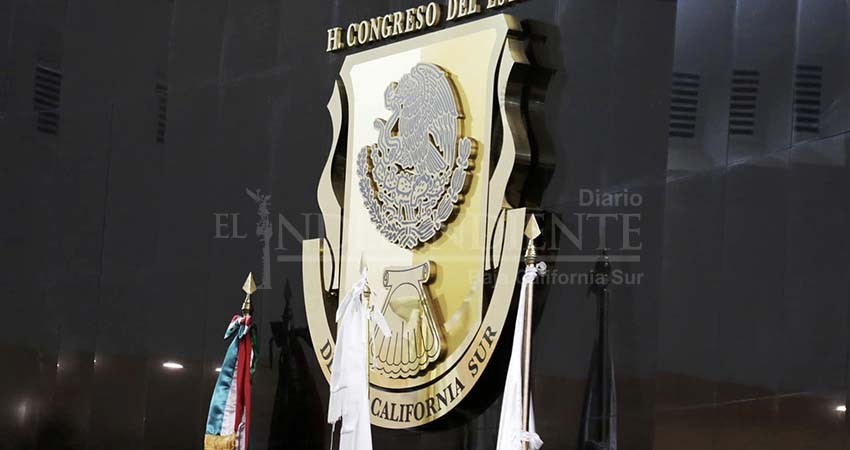 Resuelve Congreso improcedente juicio político en contra de magistradas y magistrados del TEEBCS