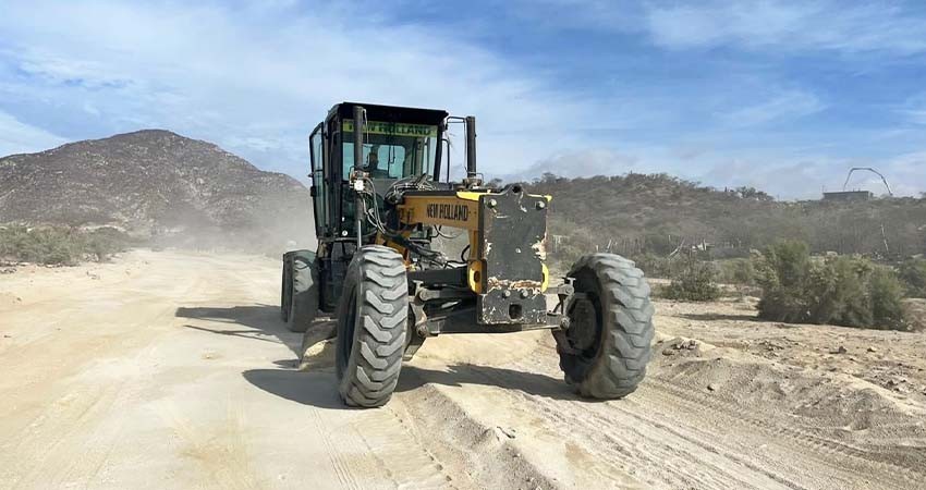 En Los Cabos Rehabilita Servicios Públicos vías alternas
