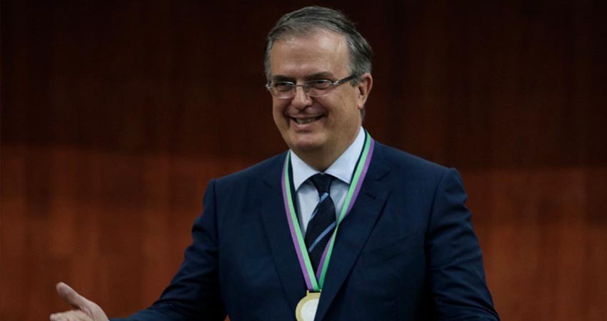 Pide Ebrard a gobernadores no adelantarse y tomar partido por ‘corcholatas’ de Morena