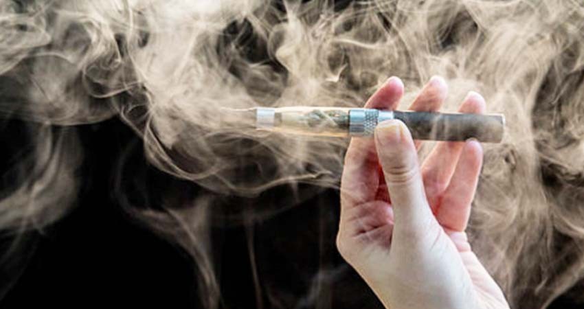 Pese a prohibición, vapeadores siguen en mercado negro; 1.7 millones de mexicanos consumen