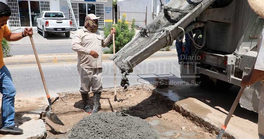 Con 889 baches rehabilitados, continúa OOMSAPAS Los Cabos el programa “Bacheo tras Fuga”
