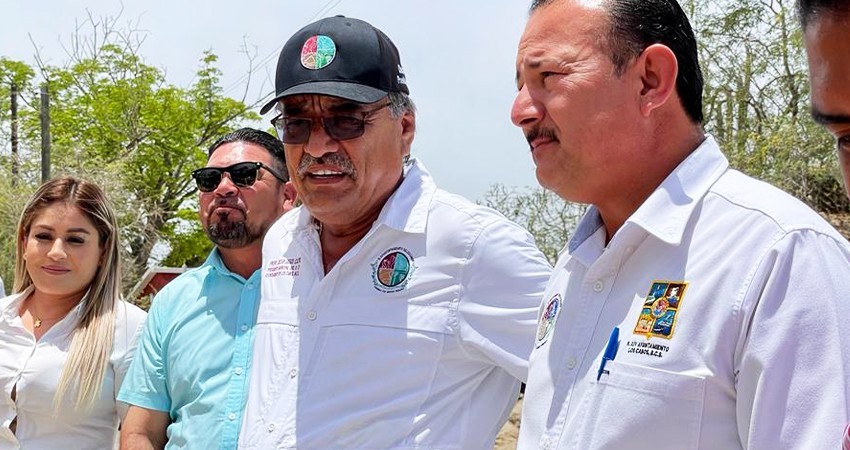 Supervisa alcalde Oscar Leggs Castro el avance de la pavimentación integral de la Ampliación Guadalupe Victoria en Santiago