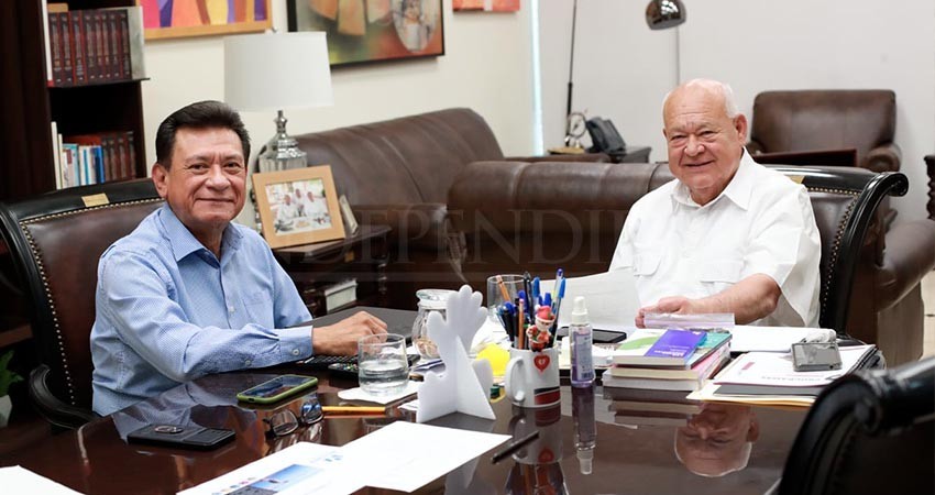 Se reúne el gobernador Castro Cosío con titular de Infonavit en BCS