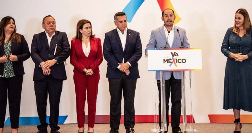 López Obrador llama a adversarios a definir proyecto rumbo a 2024