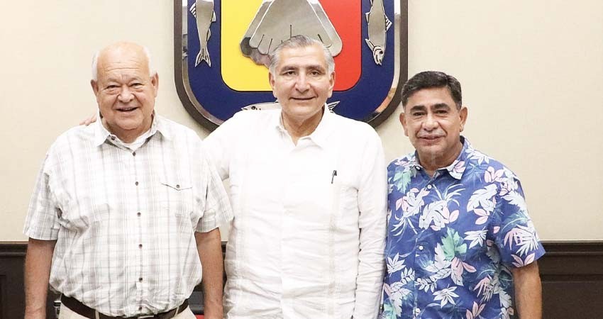 Deja Homero Davis el gobierno estatal; apoyará aspiraciones de Adán Augusto Deja Homero Davis el gobierno estatal; apoyará aspiraciones de Adán Augusto