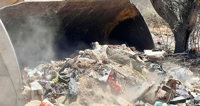 Servicios públicos Los Cabos realiza limpieza de tiraderos de basura clandestinos