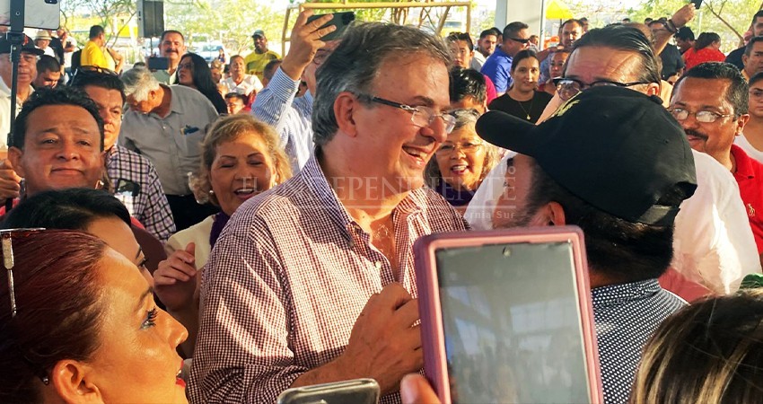 Romper la barrera entre pobreza y lujos: promesa de Ebrard en Los Cabos Romper la barrera entre pobreza y lujos: promesa de Ebrard en Los Cabos