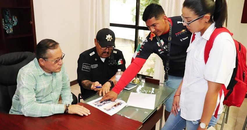 Buscan autoridades acciones que resuelvan conflictos entre grupos que ofrecen sus servicios turísticos en Los Cabos
