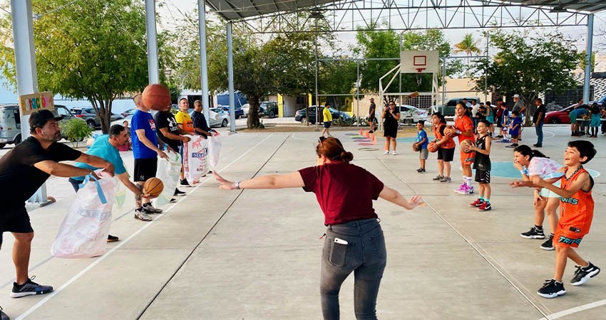 Fundamental papel de padres en la formación de sus hijas e hijos: Sofía Villa